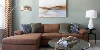 Aventon Isabelle Gallery 42