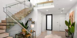 523 N Harper Ave Gallery 8