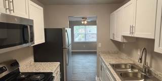 Whispering Pines Apartments Gallery 1