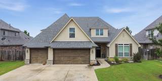 Executive Home In Highly Desired Yorktown Neighborhood. Gallery 1