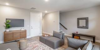 2375 East 18th Street Gallery 4