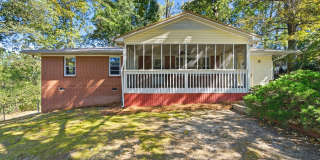 Beautifully Updated & Available for Immediate Move-In! Gallery 1