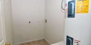 6th Ave W Grinnell Gallery 22