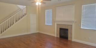Adorable 3 bedroom 2.5 bath with loft Gallery 7