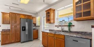 Beachside Living on Riverside Drive | 3 Bed, 2.5 Bath | Solar-Powered Savings Gallery 10