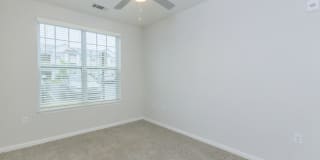 Riverstone Apartments at Long Shoals Gallery 82