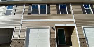 105 Knob Lane Gallery 1