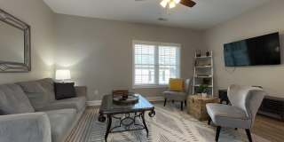 Grande Avenue Gallery 7