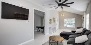 515 Nolan Gallery 10