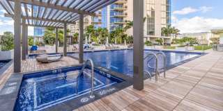 Sky Ala Moana #1701: Spacious Condo w/ Ocean Views Gallery 31