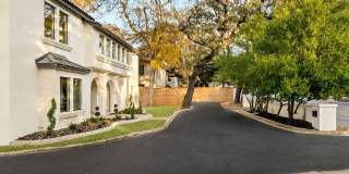 417 E Hildebrand Gallery 4