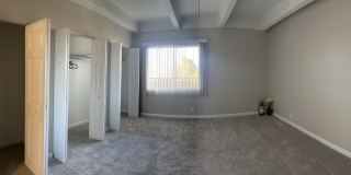 Uptown Square Apartments Gallery 40