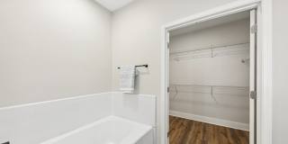 Drift Dunwoody Gallery 8