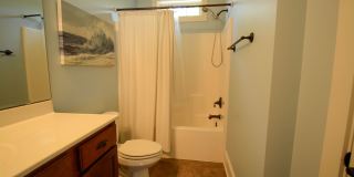 Cozy 3 Bedroom, 2 Bath, Fenced in Backyard in the Neighborhoods of Holly Ridge Gallery 21