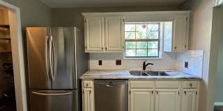 2 bedroom 2 bath condo w/ balcony & garage available for rent in Mill Ridge! 2 bedroom 2 bath condo w/ balcony & garage available for rent in Mill Ridge! Gallery 7