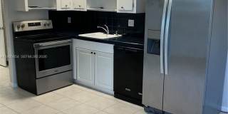 2716 NE 30th Pl Gallery 1