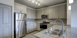 The Emerson Apartments Gallery 31