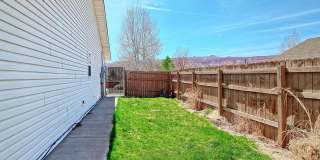 Beautiful 3 bedroom Fruita Home Gallery 9