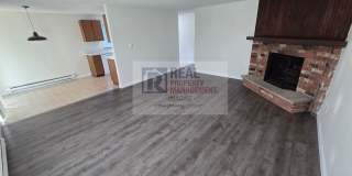 Check out this completely wonderful 2-bedroom, 1.0-bath unit! Gallery 10
