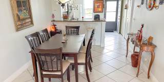 2222 N Cypress Bend Drive Gallery 4