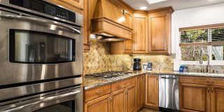 Luxurious Oceanview Getaway w/Private Pool & Spa and Serene Lanai - Piko Nani Gallery 6