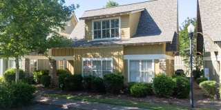 Quiet Apartment 2 Miles from Campus! Gallery 3