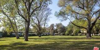 5116 Village Grn Gallery 16