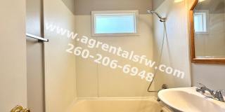 2 Bedroom House Gallery 10
