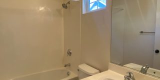 3 BD/3.5 BA Townhouse in downtown Livermore Station, No Pets Gallery 19