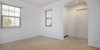 Nestled in the Woodbury Community- detached 2-bedroom Bowen Court Town Home Gallery 8