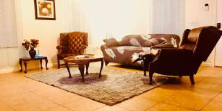 Cozy Smart 3BR 2 Bath House in Sarasota Gallery 5