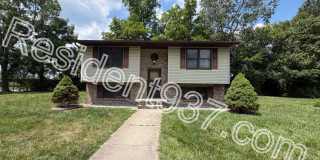 3 Bed 2 Bath Home on a Large Private Lot Gallery 1