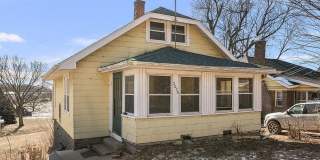 Cozy Clinton Home With Large Yard and Convenient South Bluff Location! Gallery 1