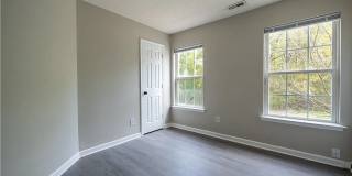 Room in 5 Bedroom Home at Feldspar Way Gallery 27