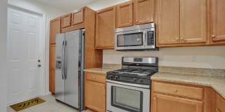 Excellent Townhome at the Terrace in Artesia Gallery 33