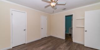 RENOVATED 2-BEDROOM TOWNHOME IN AHISD Gallery 15
