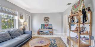 227 NE 12th Street Gallery 12