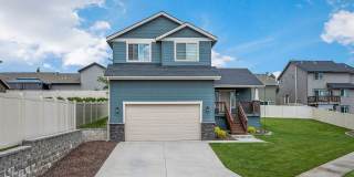 Beautiful Newer Home Near the Coveted Atlas Community Gallery 1