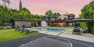 16657 Oldham Street Gallery 12