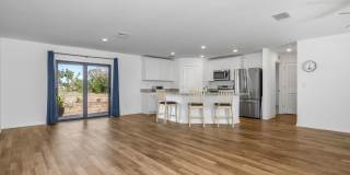 NOW AVAILABLE - 3/2 with 2 Car Garage in Mirror Lakes! Gallery 7