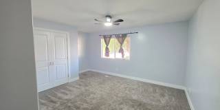 7 Bedroom Home in Bloomington Gallery 17