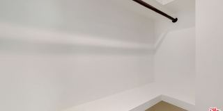 16012 Cantlay St Gallery 19