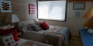 Large furnished 4 bedroom home with 2 car garage Gallery 13