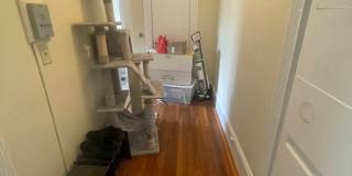 Packards Corner large studio Heat HW Inc No fee Students Ok, Bright, 2nd floor, Laundry Easy Choice! Gallery 4