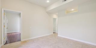435 Sheridan Avenue Gallery 16
