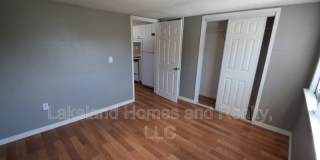 1060 1/2 East Wabash St Gallery 11