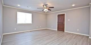 4 Bed 4.5 Bath Townhouse just mins away from the University! Gallery 9