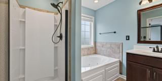 Pet Friendly Three Bedroom! Gallery 28