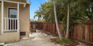 Upgraded Oceanside 3 Bedroom, Available Now! Small Pet OK! Gallery 24