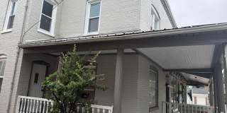 1st floor apartment in downtown Milton Gallery 4